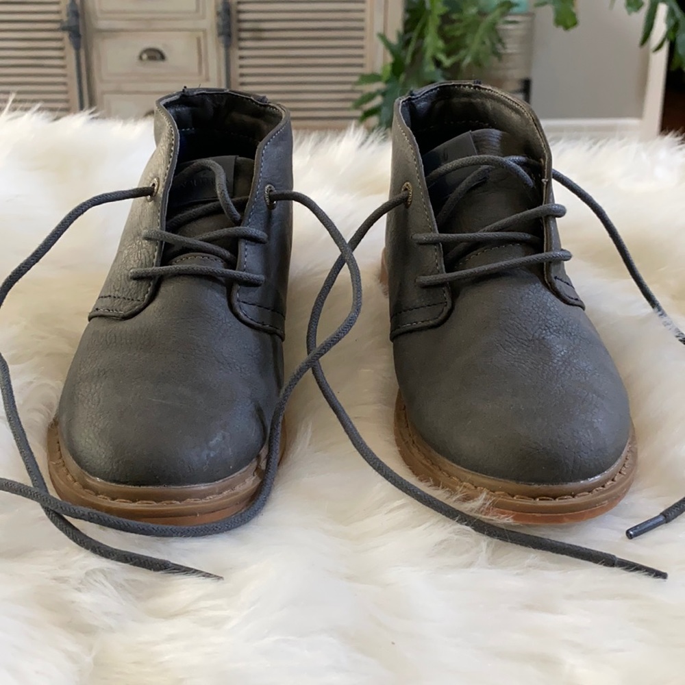 Boys Nautica dress shoes/boots